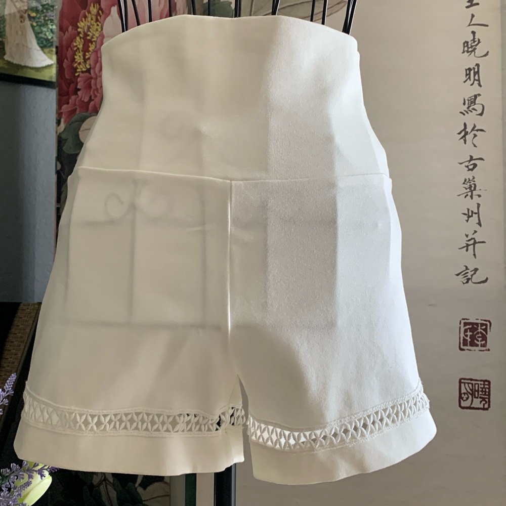 High waist stretchy shorts